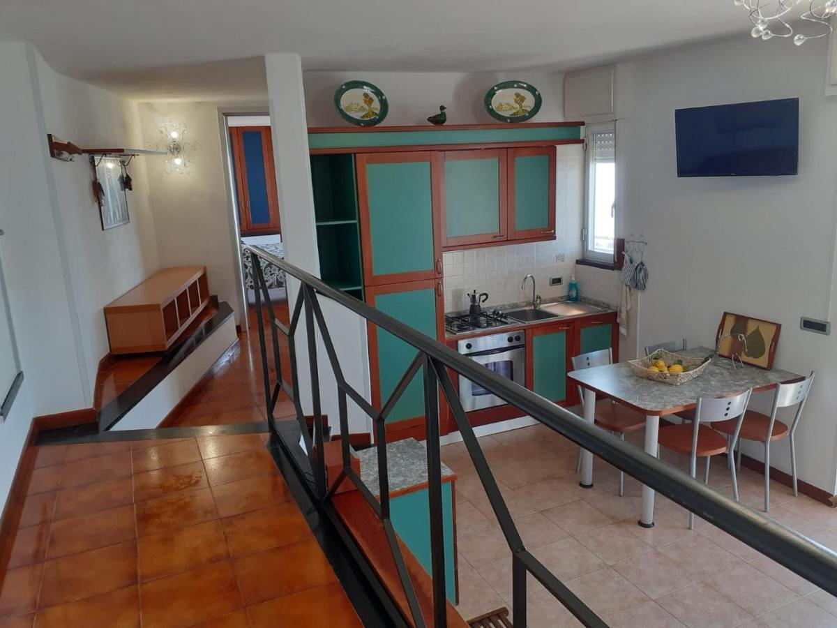 Cadorna Fronte Mare Apartment อาลัสซิโอ ภายนอก รูปภาพ