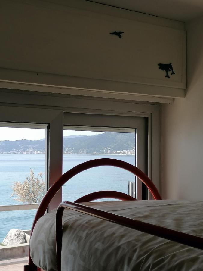 Cadorna Fronte Mare Apartment อาลัสซิโอ ภายนอก รูปภาพ